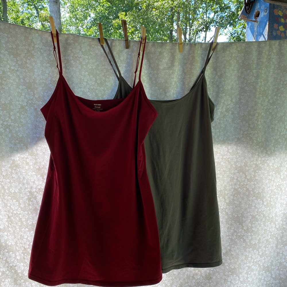 Tank tops w adjustable straps
